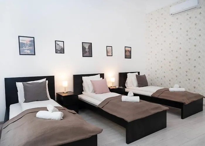 And New Design Semesterbostad Budapest